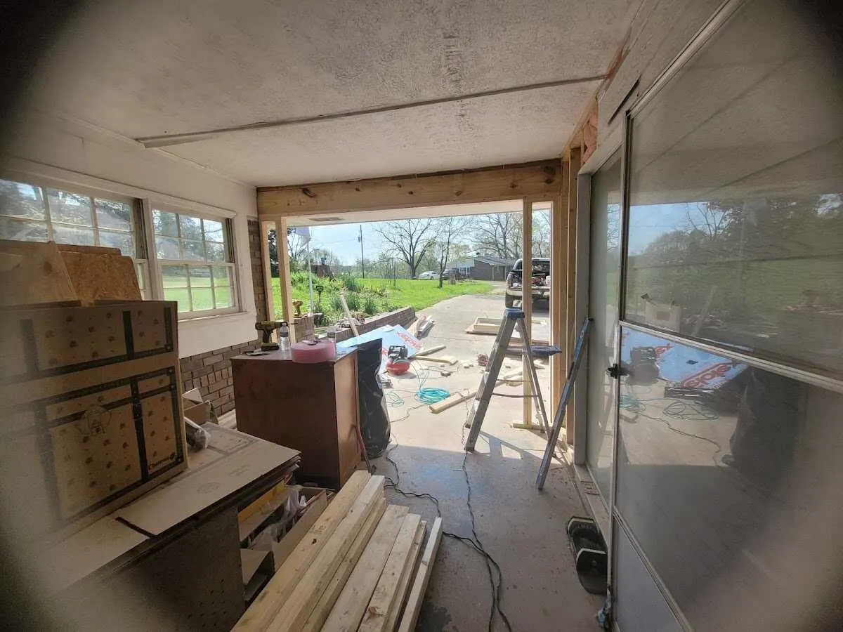 Air movers and dehumidifier for Water Mitigation Services in Moscow